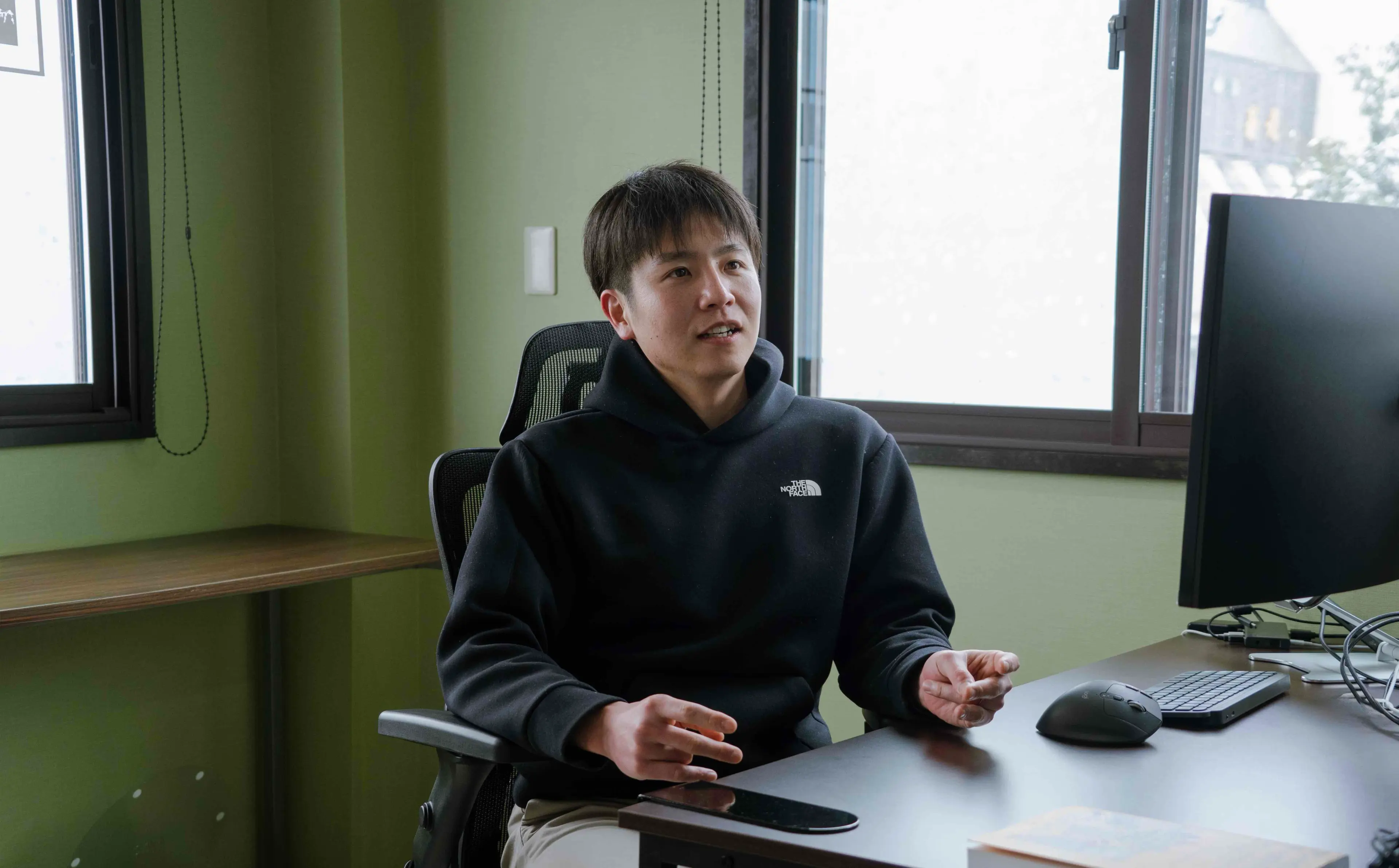 Schedule item at 16:00